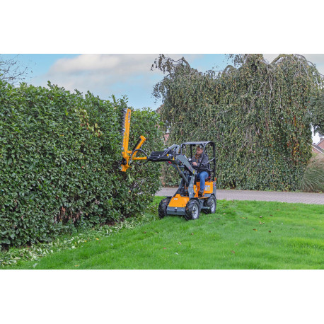 Ultrakompakter Lader Giant G1100