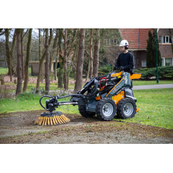 Chargeuse skid-steer GIANT GS900 2