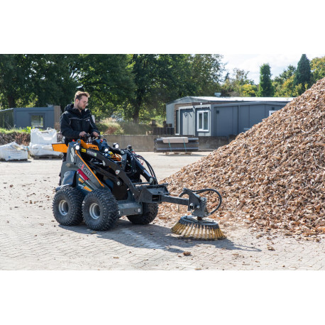 Chargeuse skid-steer GIANT GS900 E