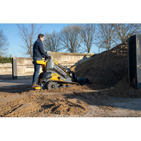 Chargeuse skid-steer GIANT GS850 T