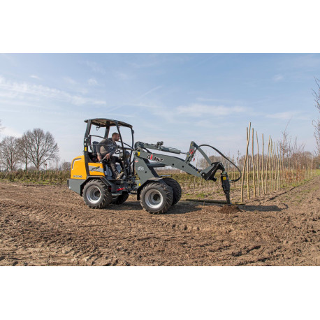 Knickgelenkter Lader Giant G2300 HD