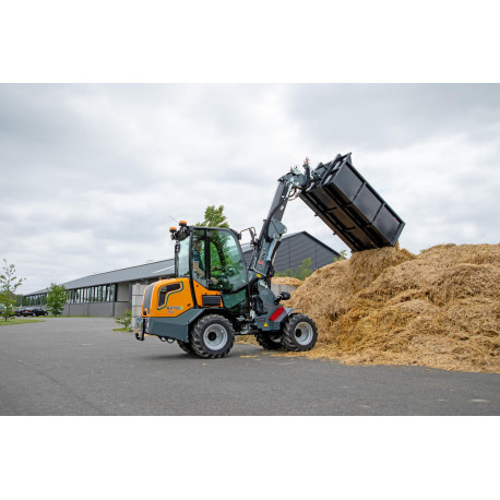 Chargeuse Giant G2700E TELE HD