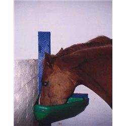 Mangeoire d'angle pour bovin/chevaux/ovin/porcs 2